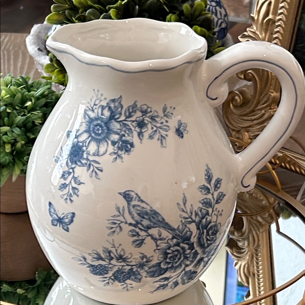 NEW! Vintage Inspired Shabby Chic Floral Blue & White Song Bird Ceramic Pitcher - Picture 5 of 10